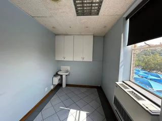 Medical Suite to Let in Mayo Medical Centre, Constantia Kloof, Roodepoort