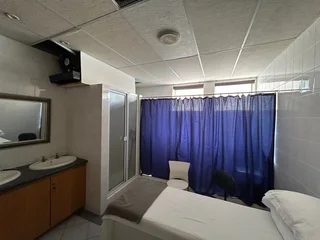 Medical Suite to Let in Mayo Medical Centre, Constantia Kloof, Roodepoort