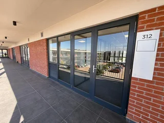 SANDOWN SQUARE BUSINESS PARK | OFFICE UNITS FOR SALE IN TABLE VIEW | 188m²