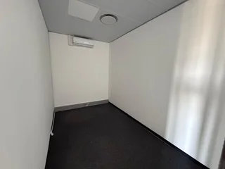 SANDOWN SQUARE BUSINESS PARK | OFFICE UNITS FOR SALE IN TABLE VIEW | 188m²