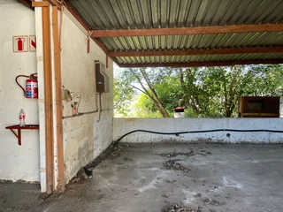 Workshop Space to Let in Erand Gardens, Midrand.