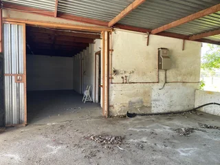 Workshop Space to Let in Erand Gardens, Midrand.