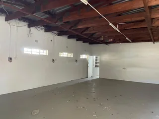 Workshop Space to Let in Erand Gardens, Midrand.