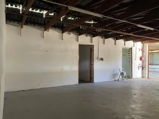 Workshop Space to Let in Erand Gardens, Midrand.