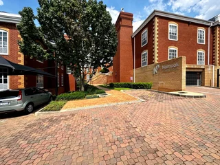 Prime First Floor Office Space to Let - Hamptons Office Park, Bryanston