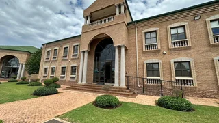 Cambridge Office Park| Bauhinia Street| Highveld