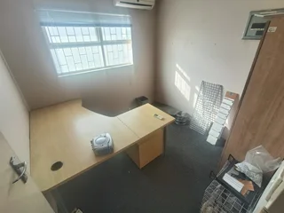 PAROW VALLEY | OFFICE SPACE TO RENT |  PAROW | 246m²