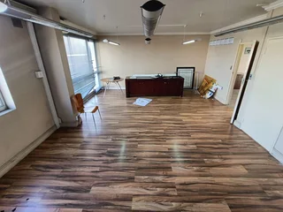 PAROW VALLEY | OFFICE SPACE TO RENT |  PAROW | 246m²