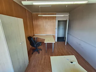 PAROW VALLEY | OFFICE SPACE TO RENT |  PAROW | 246m²