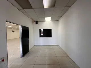 Prime Retail Space to Let - Alberton Lifestyle Centre, New Redruth, Alberton