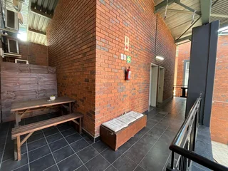 Modern Retail Space to Let in 1 Kloof Mall Lifestyle Centre, Bedfordview