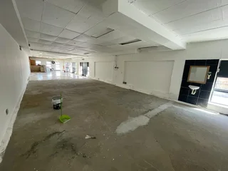 LEONARDO PARK | RETAIL SPACE TO RENT ON LINK AND MAIN ROAD, PARKLANDS | 149m²