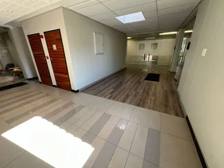 HIGH STREET CENTRE | OFFICE SPACE TO RENT | TYGER VALLEY | 164m²