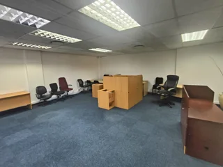 VASCO ESTATE | SECURE OFFICE SPACE AVAILABLE TO LET IN GOODWOOD | 130m²