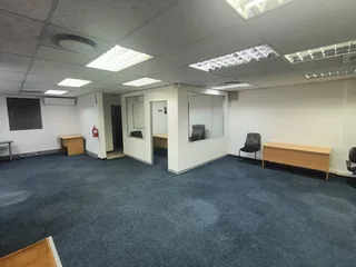 VASCO ESTATE | SECURE OFFICE SPACE AVAILABLE TO LET IN GOODWOOD | 130m²