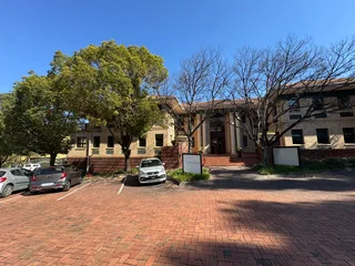 Prime First Floor Office Space To Let - 6 Kikuyu Road, Sunninghill, Sandton