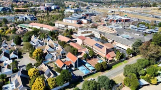 Freestanding Business-Zoned Property For Sale – Prime Location with Excellent Accessibility