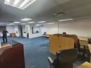 VASCO ESTATE | SECURE OFFICE SPACE AVAILABLE TO LET IN GOODWOOD | 130m²