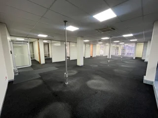 A grade office component to let in Ferndale