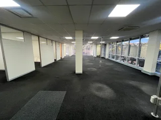 A grade office component to let in Ferndale