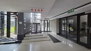 70 Square meter Serviced Office to let in Highveld