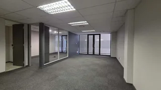 70 Square meter Serviced Office to let in Highveld