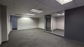 70 Square meter Serviced Office to let in Highveld