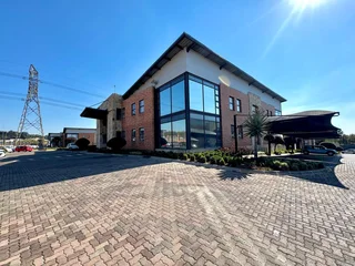 Fitted First Floor Office To Let in Kildrummy Office Park, Paulshof