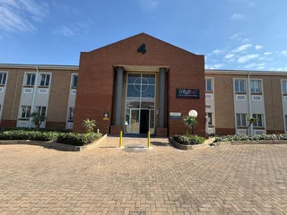 First Floor Office To Let in Corporate Park South, Midrand