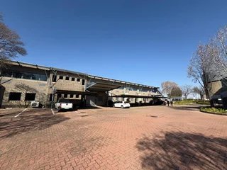 First Floor Office To Let in Central Park, 400 16th Road, Midrand