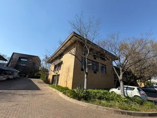Prime Office Space to Let - Lone Creek Office Park, Midrand