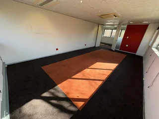 First Floor Office To Let in Central Park, 400 16th Road, Midrand