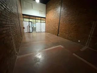 Prime Retail Space to Let at Carlswald Decor Centre, Midrand