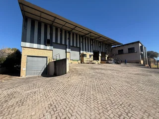 Prime Showroom and Warehouse Space to Let - Constantia Kloof, Roodepoort