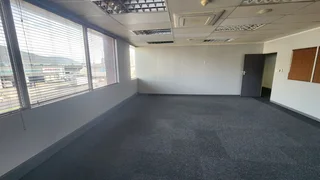 URBAN GROWTH PARK | OFFICE TO RENT | PAARL | 61m²