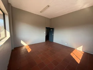 CORNER CRADOCK AND WARREN STREET | LYTTELTON MANOR | CENTURION