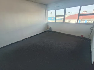 VOORETREKKER ROAD | LIGHT ADMIN OFFICE TO RENT | GOODWOOD | 31m²