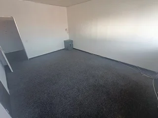 VOORETREKKER ROAD | LIGHT ADMIN OFFICE TO RENT | GOODWOOD | 31m²