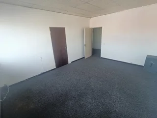 VOORETREKKER ROAD | LIGHT ADMIN OFFICE TO RENT | GOODWOOD | 31m²