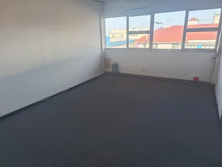 VOORETREKKER ROAD | LIGHT ADMIN OFFICE TO RENT | GOODWOOD | 31m²