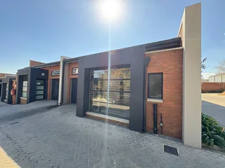 Modern Office Unit to Let - 88 Richards Drive, Halfway House, Midrand