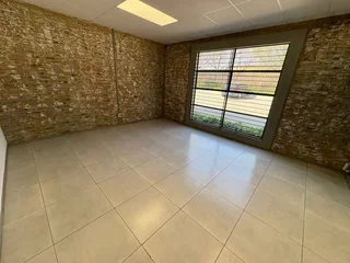Modern Office Unit to Let - 88 Richards Drive, Halfway House, Midrand