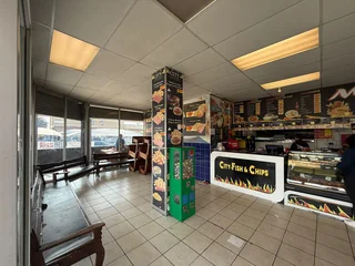 Prime Retail Space to Let - 35 Clinton Road, Alberton