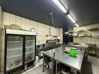 Prime Retail Space to Let - 35 Clinton Road, Alberton