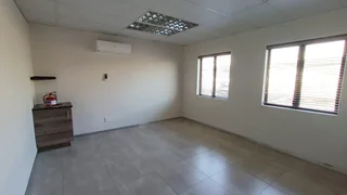 95 SQUARE METER MEDICAL SUITE SPACE TO LET | SILVER LAKES | PRETORIA