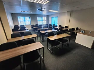 SKYSCAPE TERRACES | SPACIOUS OFFICE UNIT AVAILABLE TO LET IN BELLVILLE | 1,013m²