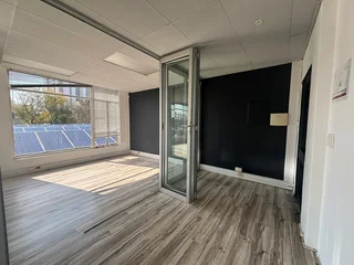 Penthouse Suite to Let - 8 Sturdee Avenue, Rosebank