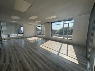 Penthouse Suite to Let - 8 Sturdee Avenue, Rosebank