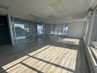 Penthouse Suite to Let - 8 Sturdee Avenue, Rosebank