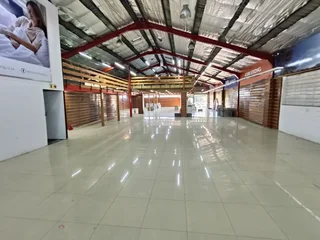OAKDALE | RETAIL SPACE AVAILABLE FOR RENT | BELLVILLE | 715m²
